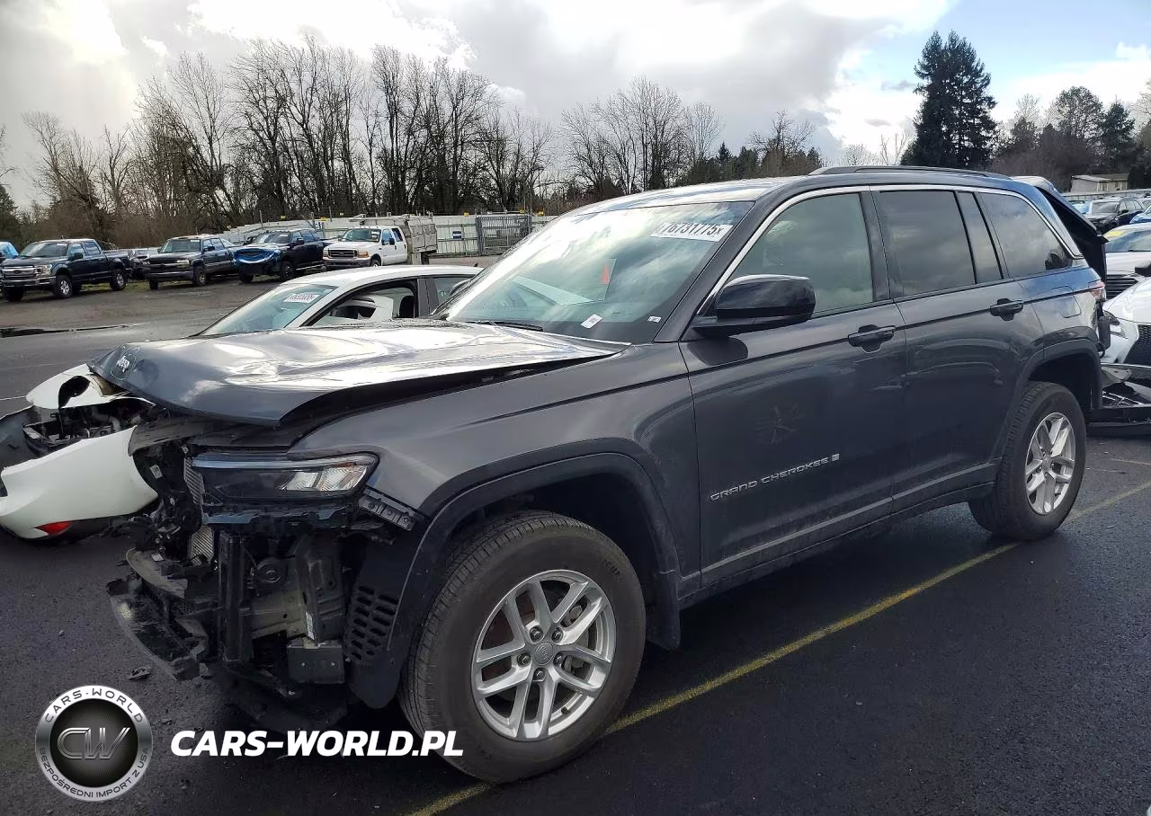 2025 Jeep Grand Cherokee Laredo – zdjęcie 1 z 13