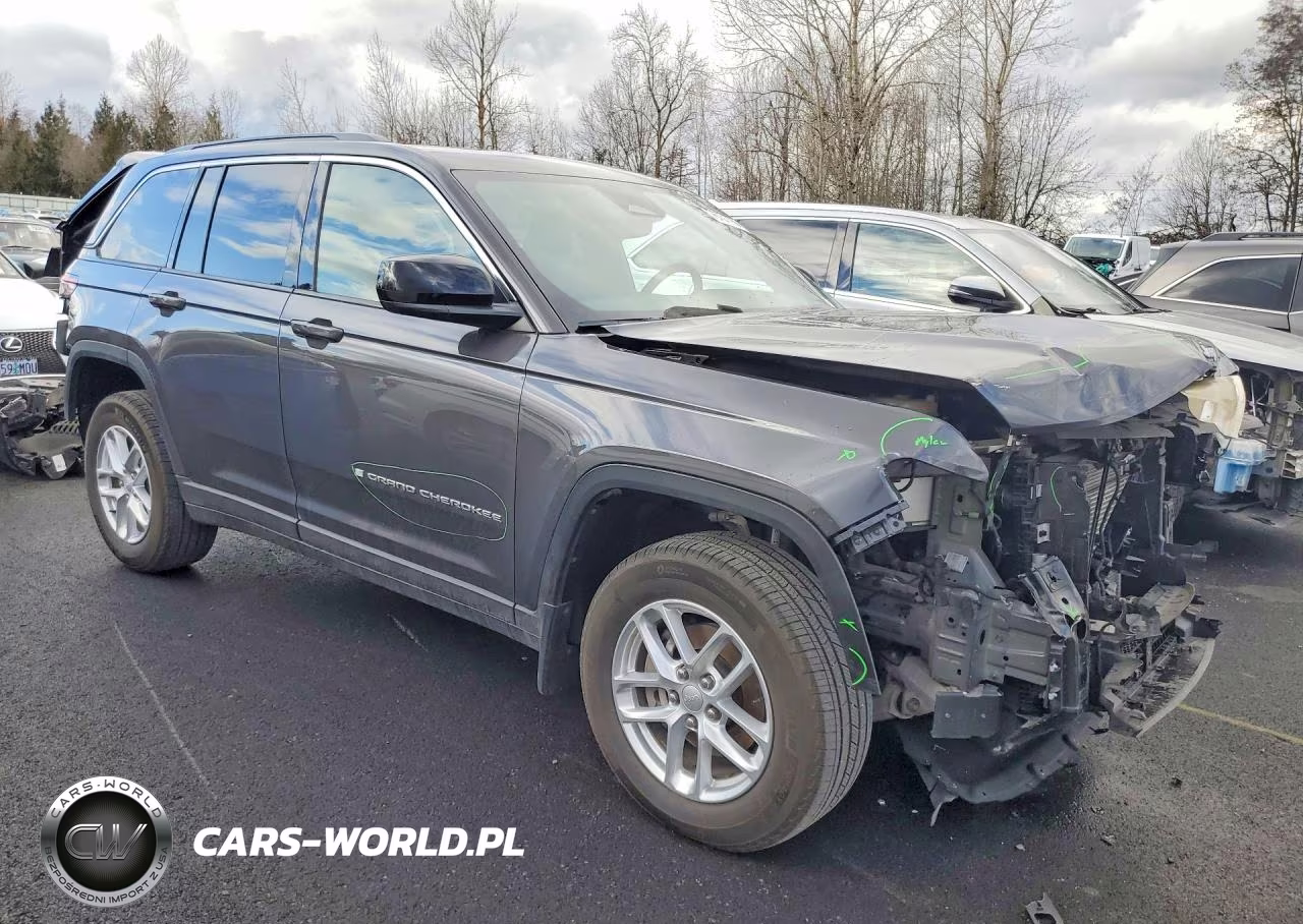 2025 Jeep Grand Cherokee Laredo VIN:1C4RJHAG4SC265844 - 4