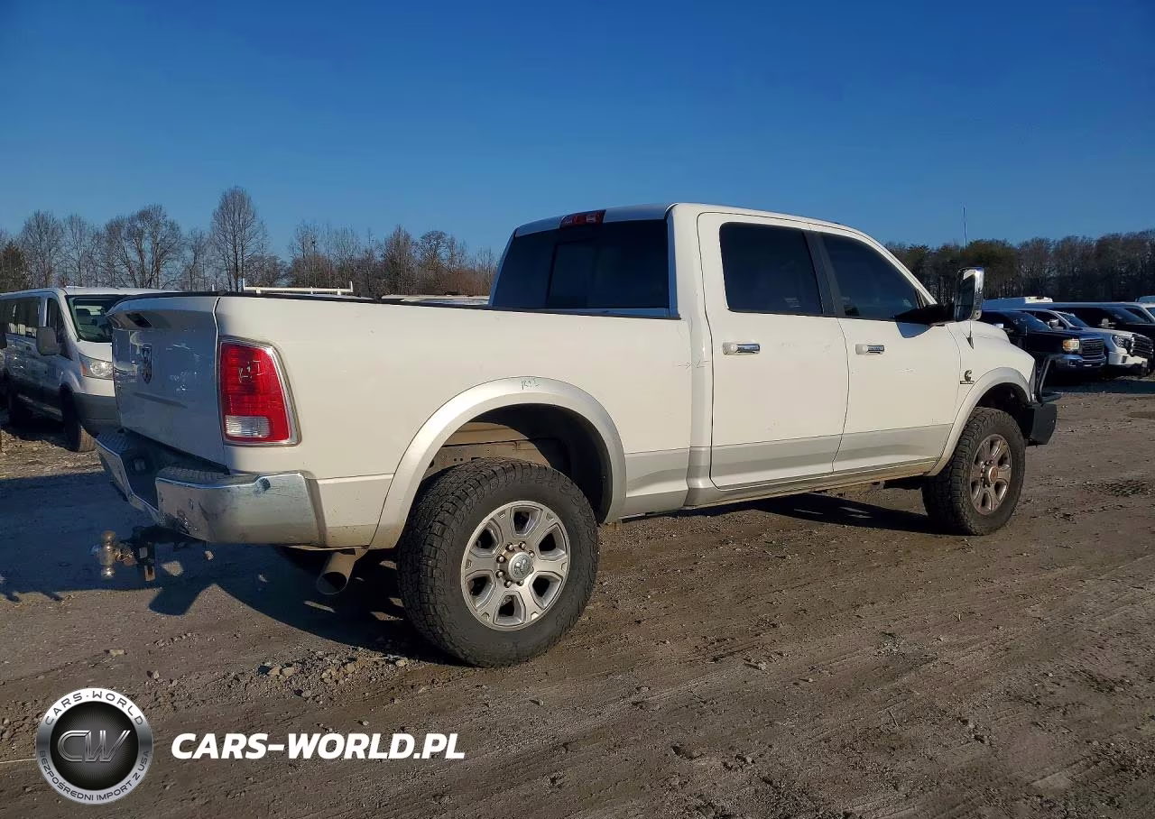 2016 Ram 2500 Laramie VIN:3C6UR5FL0GG191955 - 3