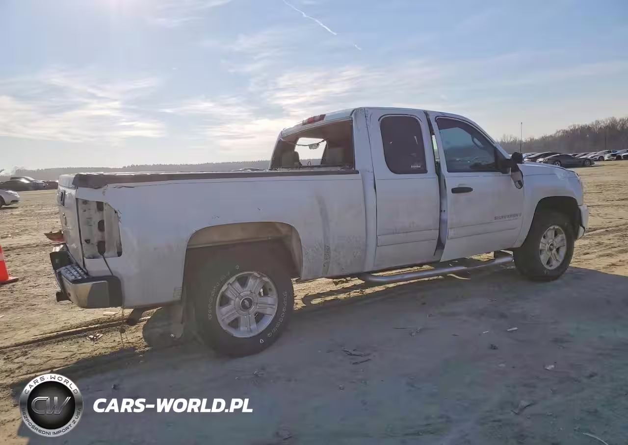 2007 Chevrolet Silverado C1500 VIN:2GCEC19J971704503 - 3