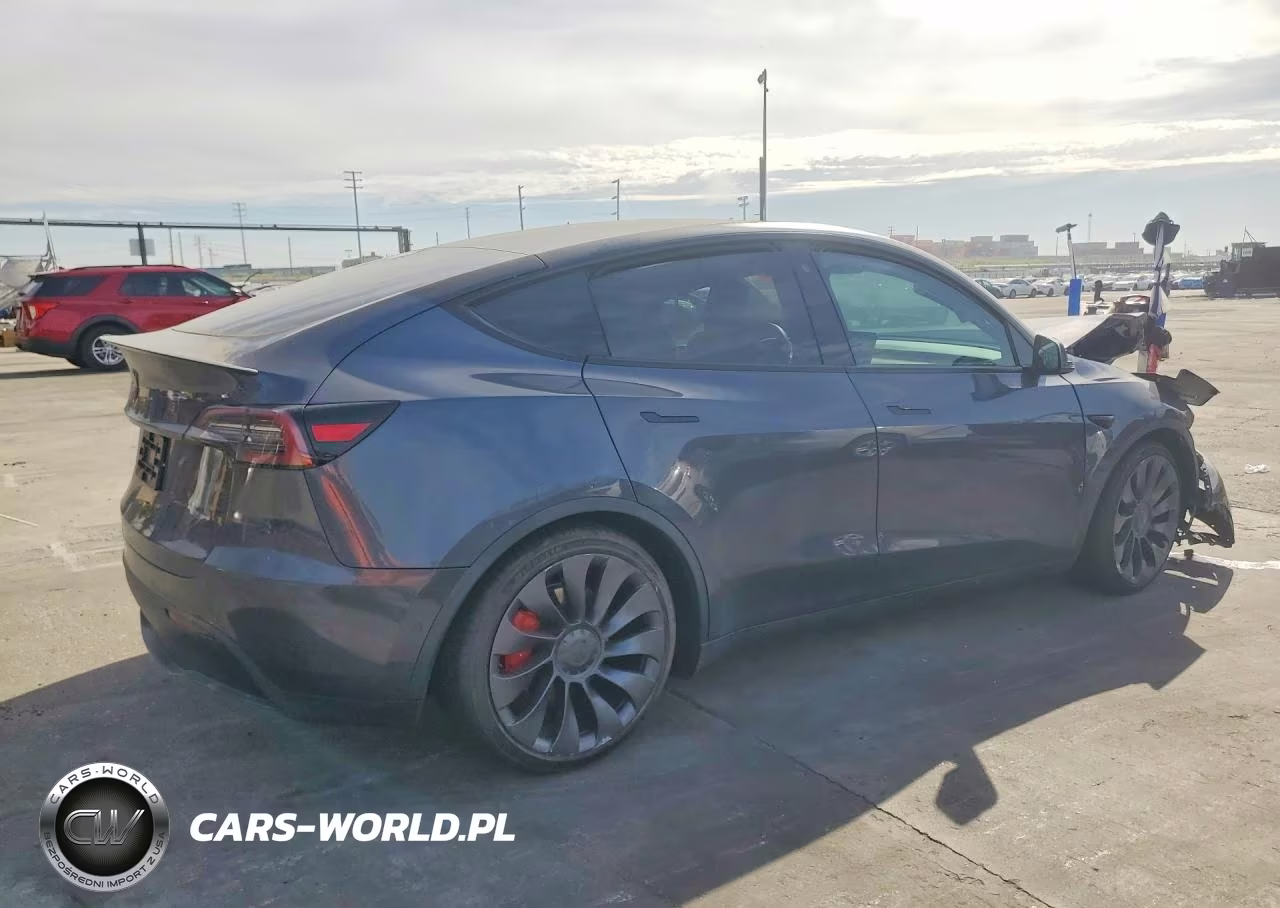 2020 Tesla Model Y VIN:5YJYGDEF0LF001481 - 3