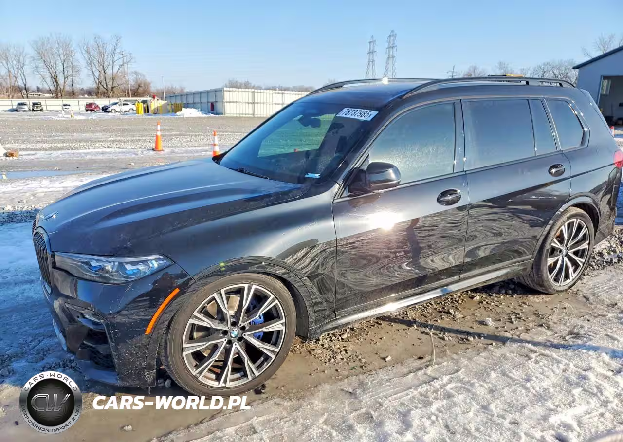2021 BMW X7 M50I