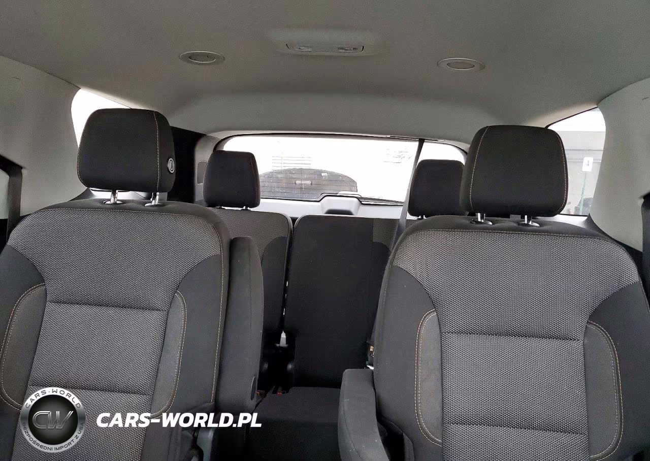 2018 Chevrolet Traverse Lt VIN:1GNEVGKW2JJ285742 - 10