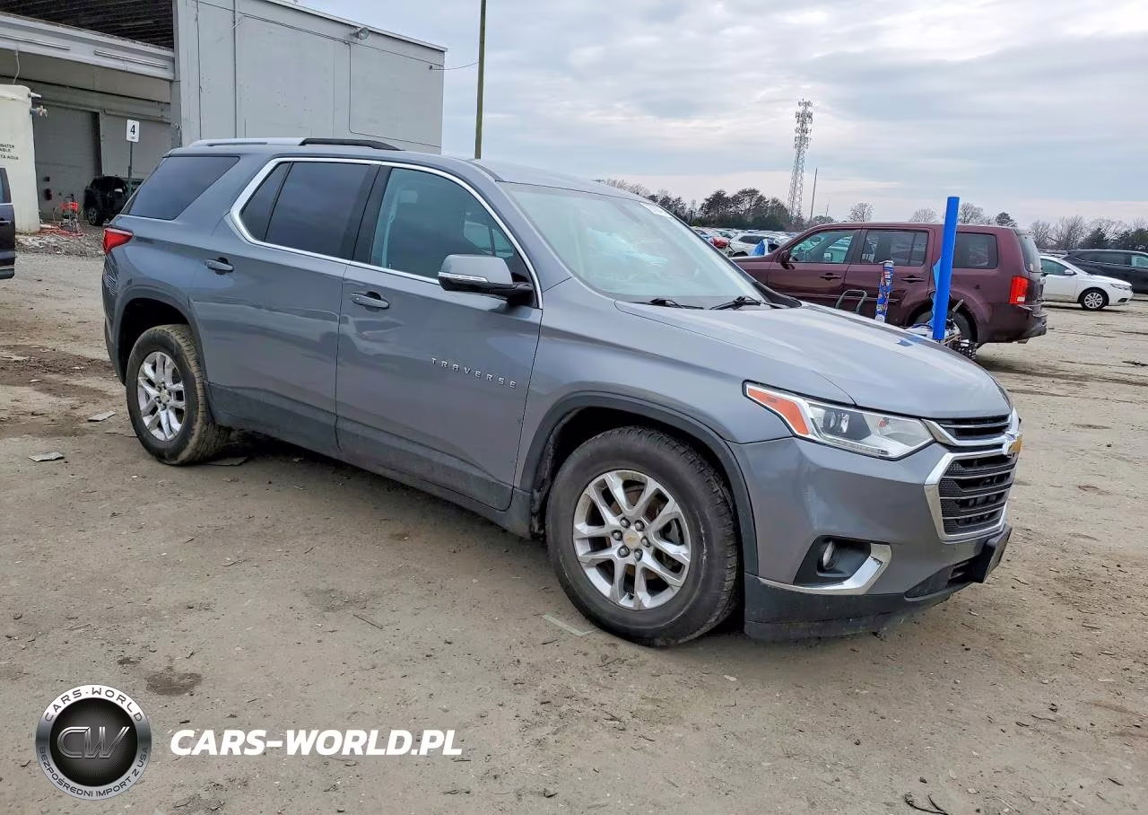 2018 Chevrolet Traverse Lt VIN:1GNEVGKW2JJ285742 - 4