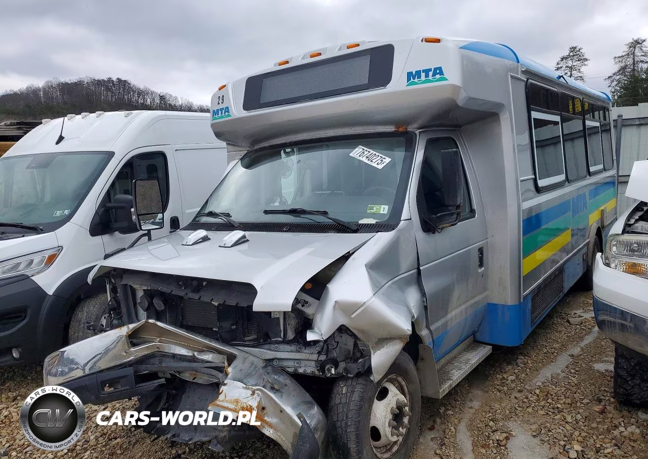 2019 Ford Econoline E450 Super