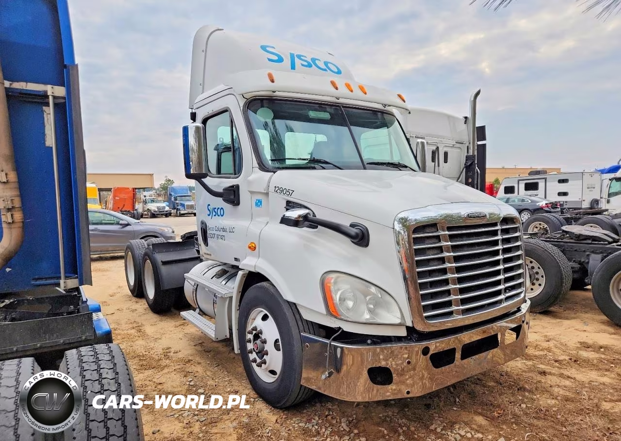 2011 Freightliner Cascadia Semi Truck