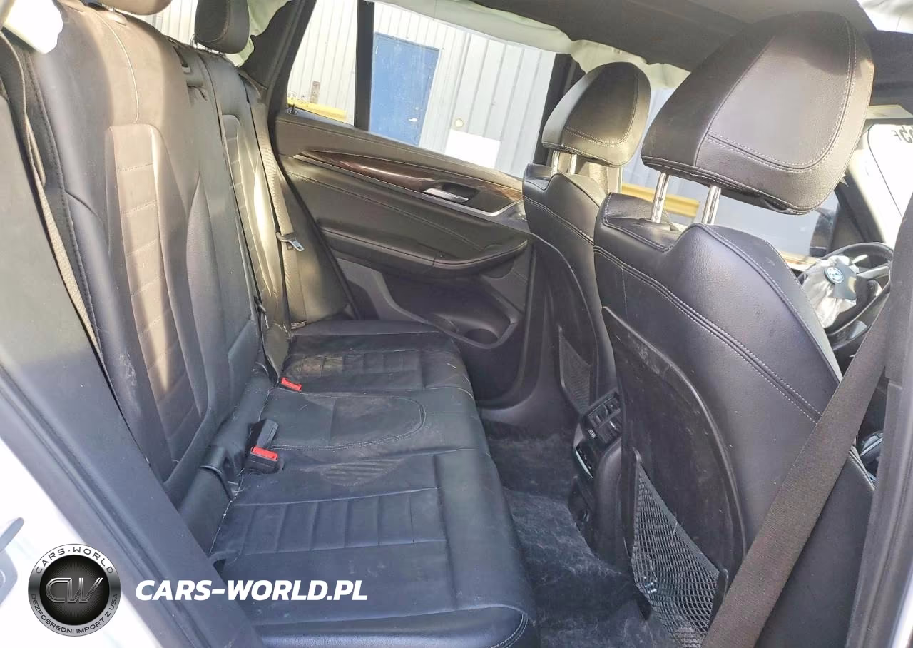 2018 BMW X3 VIN:5UXTS3C5XJ0Y97960 - 11