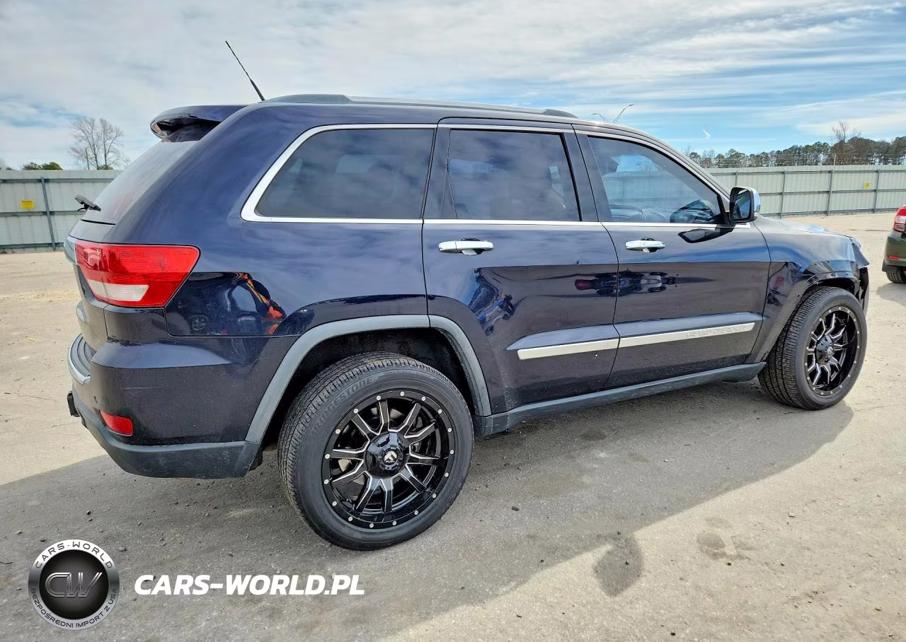 2011 Jeep Grand Cherokee Overland VIN:1J4RR6GT5BC502529 - 3