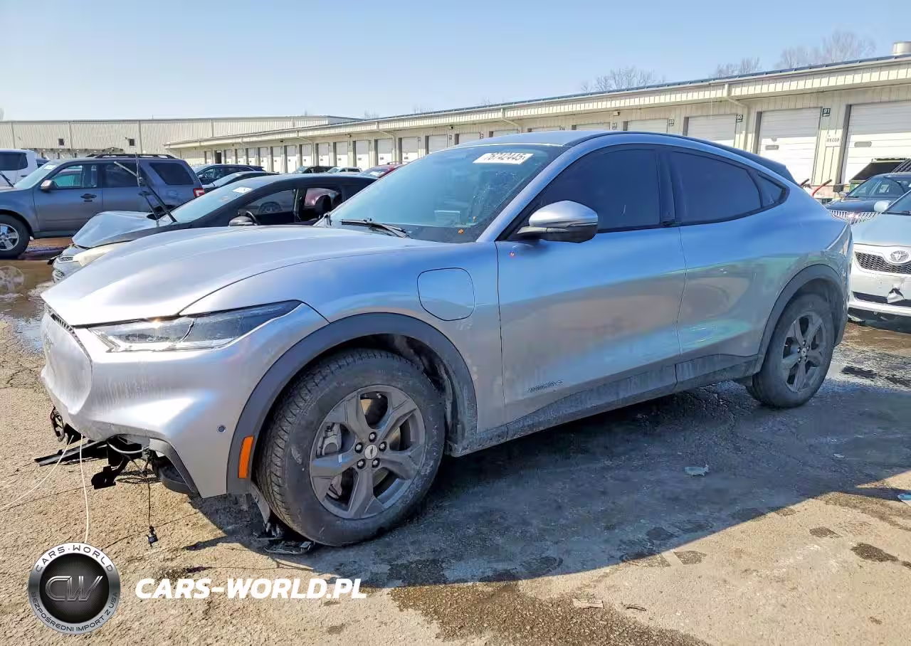 2022 Ford Mustang Mach-E Select