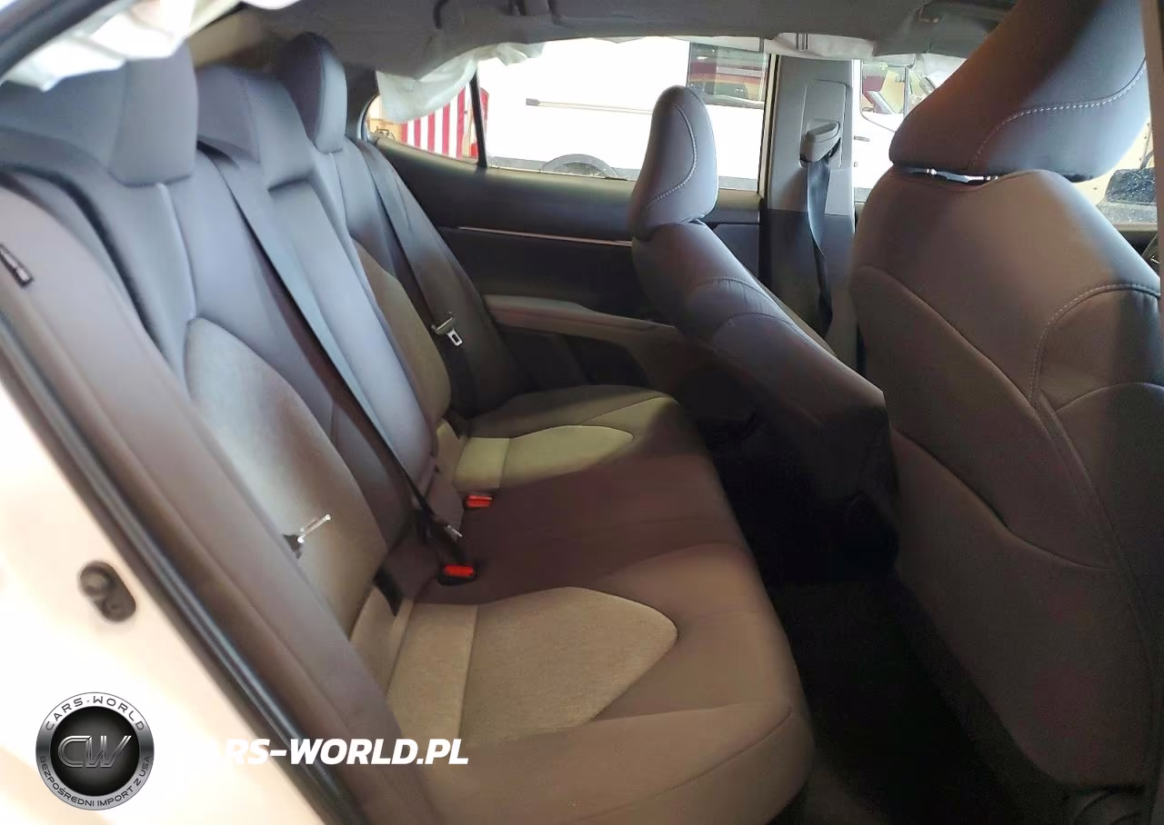 2022 Toyota Camry Hybrid Le VIN:4T1C31AK4NU575420 - 10