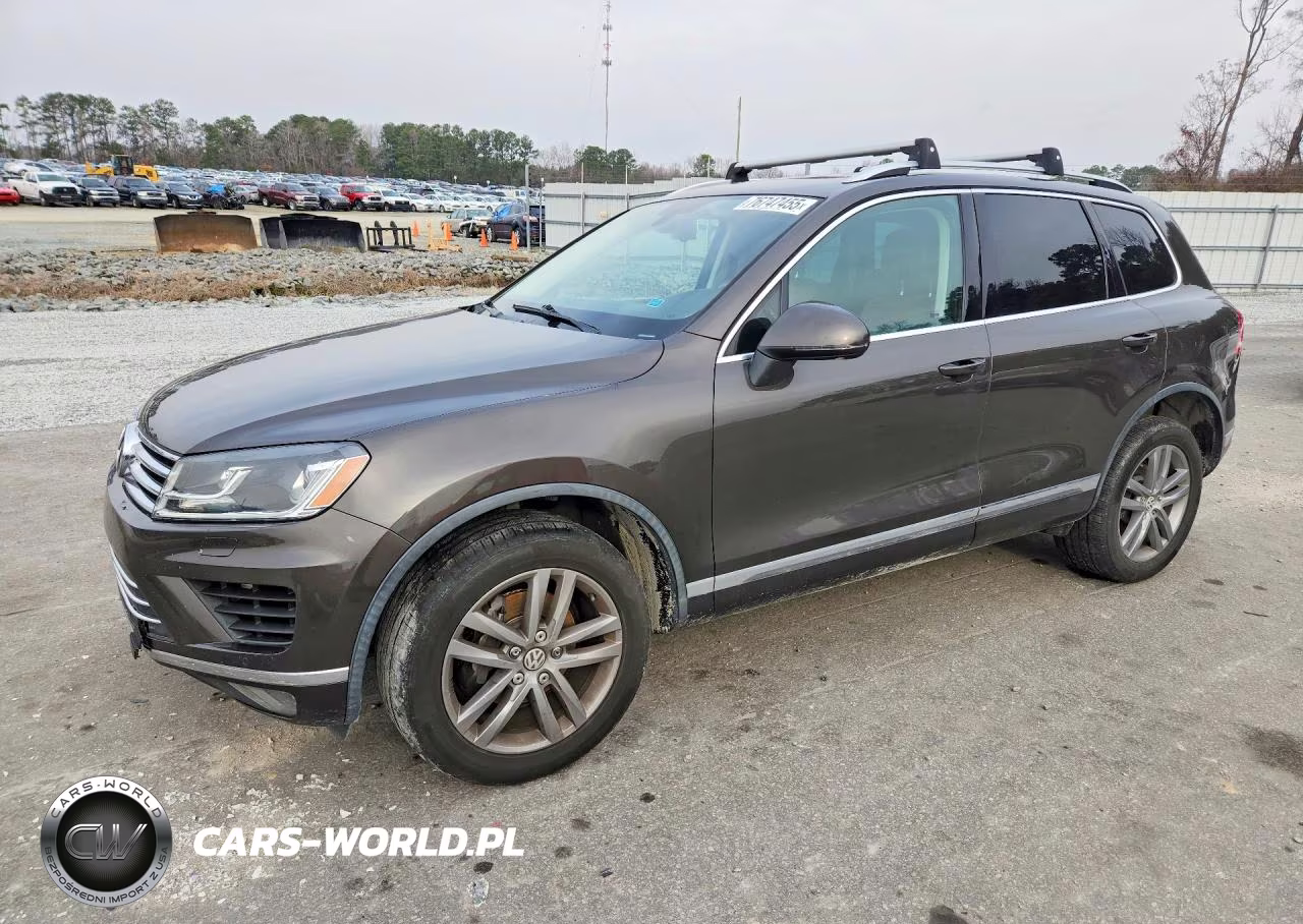 2015 Volkswagen Touareg V6 – zdjęcie 1 z 12