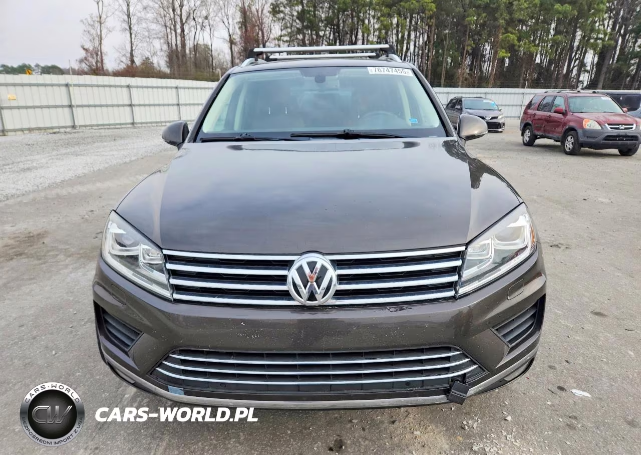 2015 Volkswagen Touareg V6 VIN:WVGEF9BP2FD006642 - 5