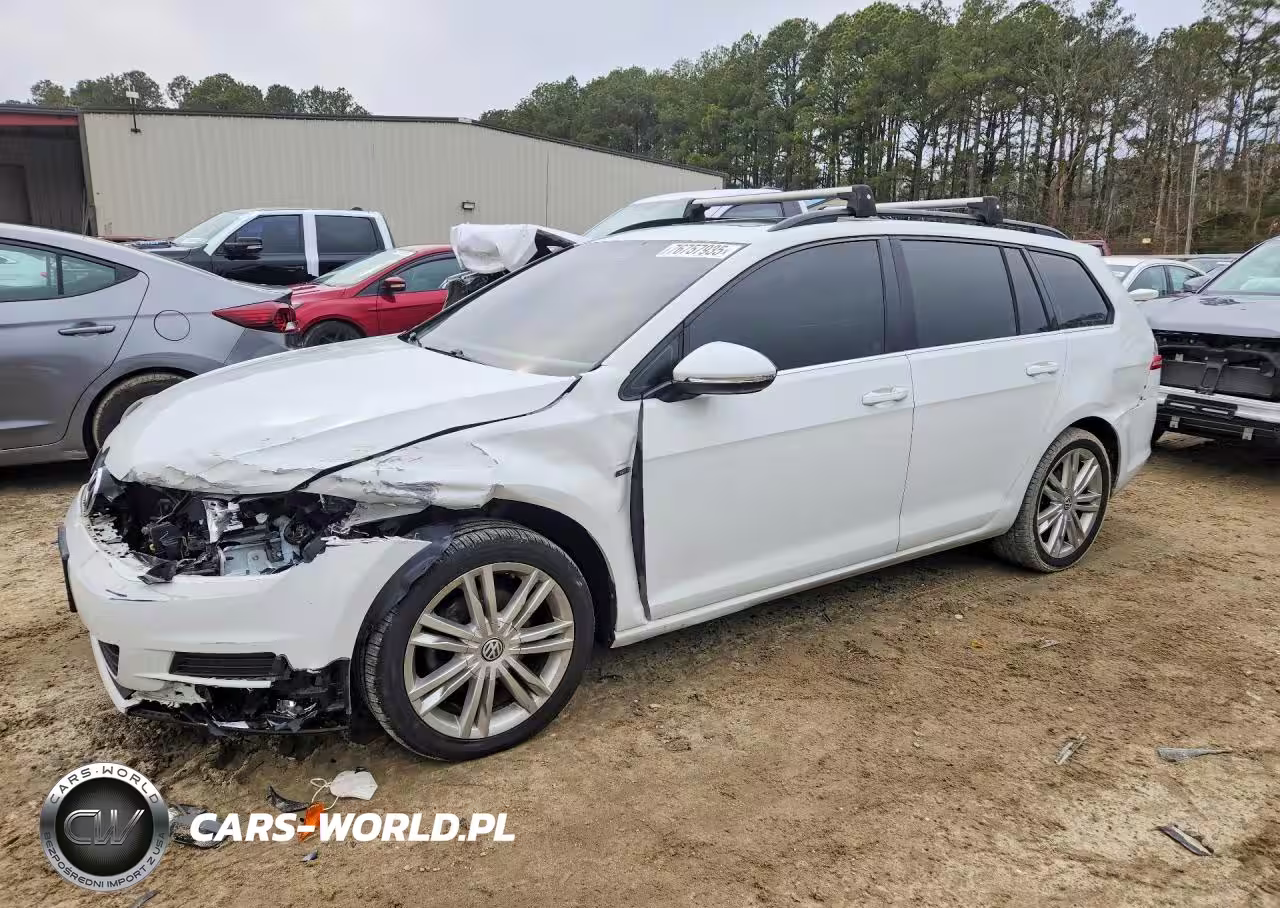 2016 Volkswagen Golf Sportwagen S