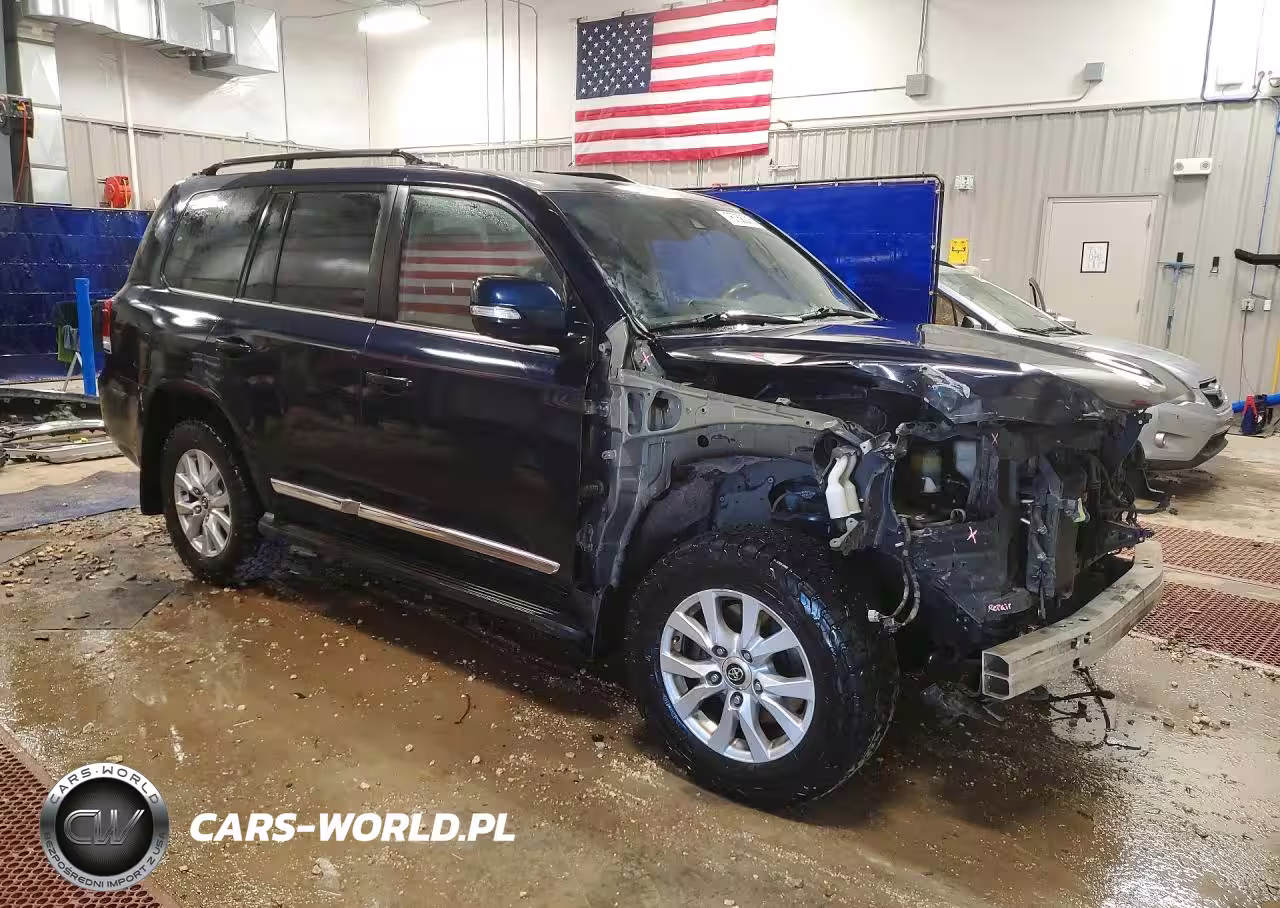 2016 Toyota Land Cruiser Base VIN:JTMCY7AJ7G4038088 - 4