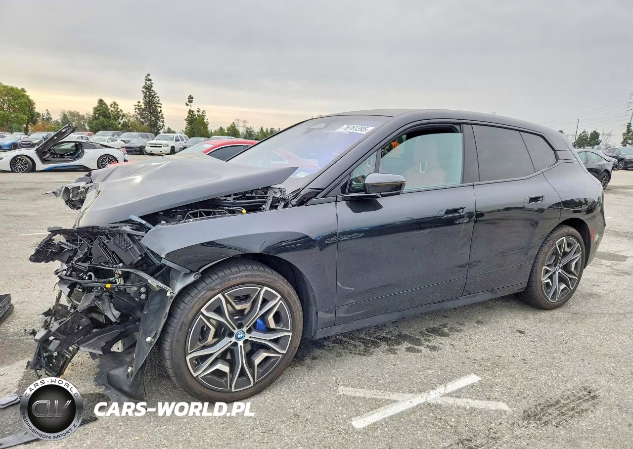 2025 BMW Ix xDrive50