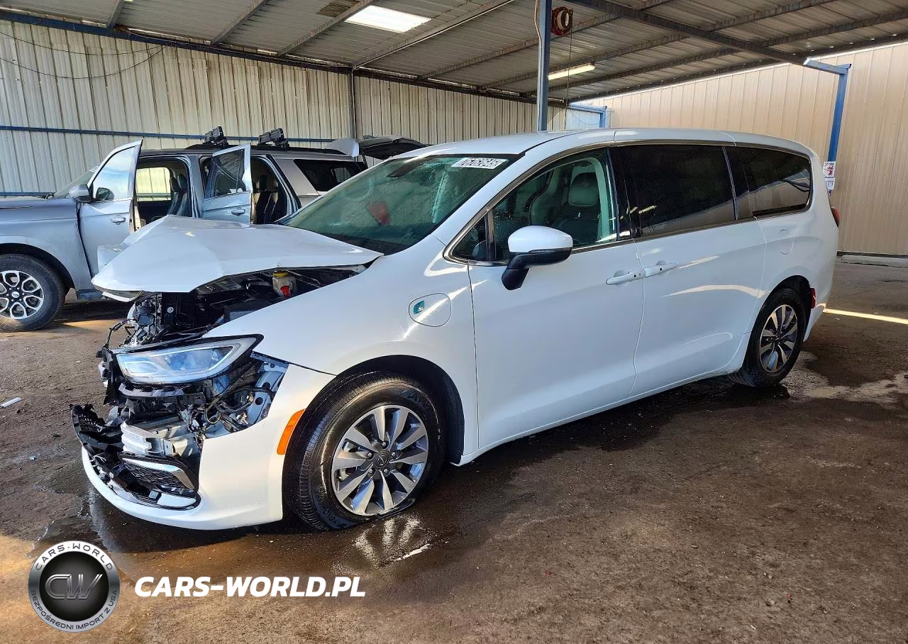 2023 Chrysler Pacifica Hybrid Touring L – zdjęcie 1 z 14