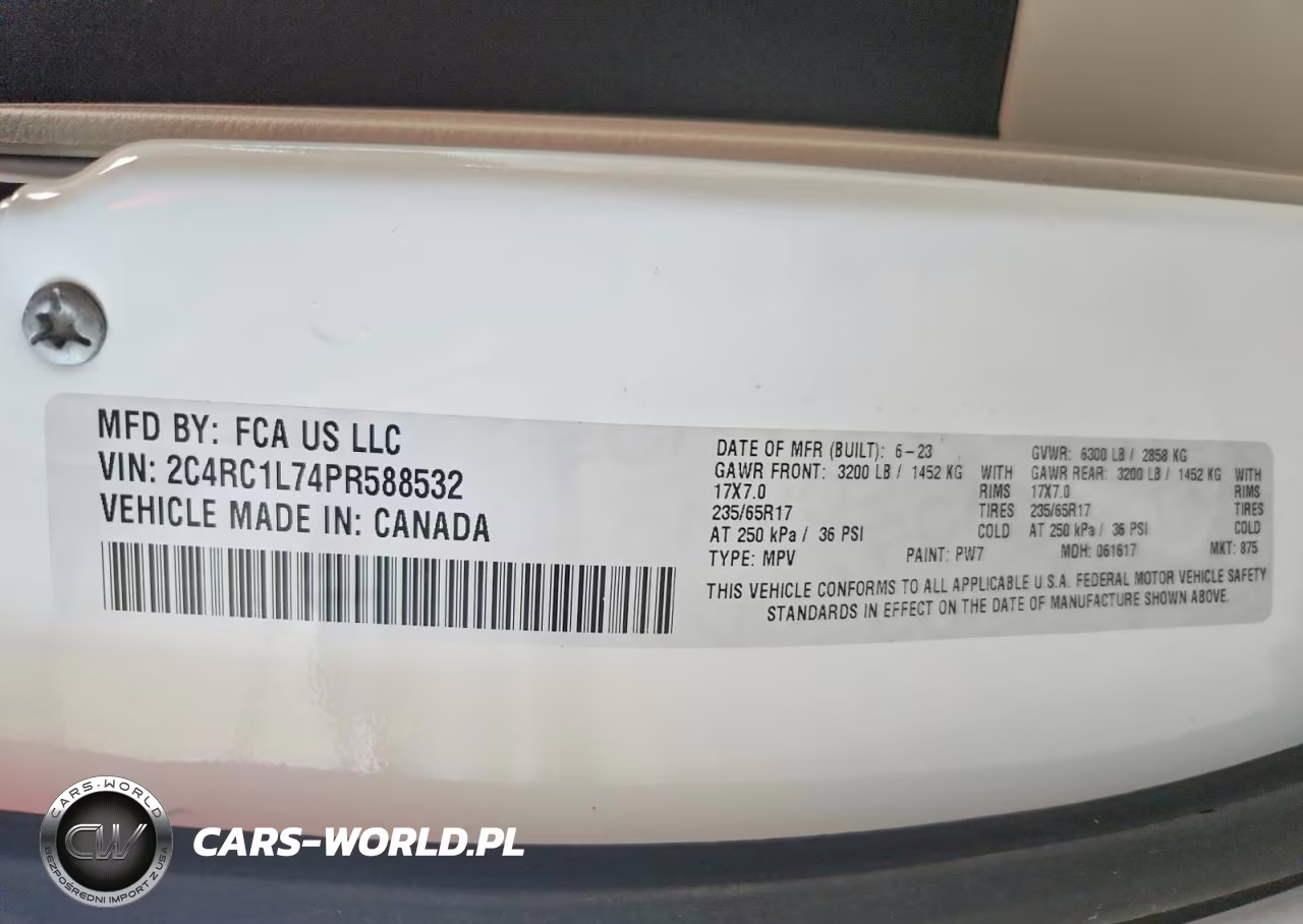 2023 Chrysler Pacifica Hybrid Touring L VIN:2C4RC1L74PR588532 - 14