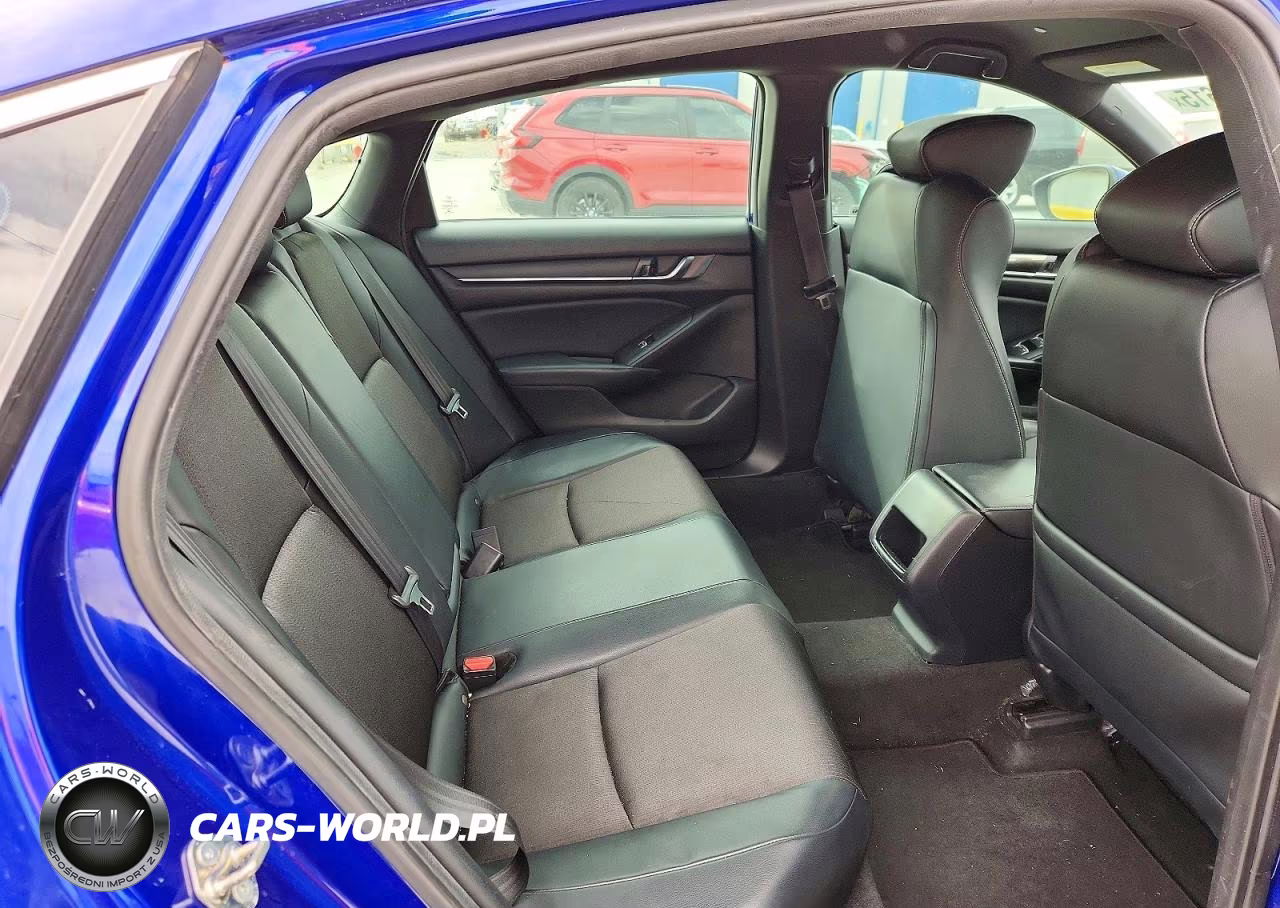 2018 Honda Accord Sport VIN:1HGCV1F37JA071389 - 10