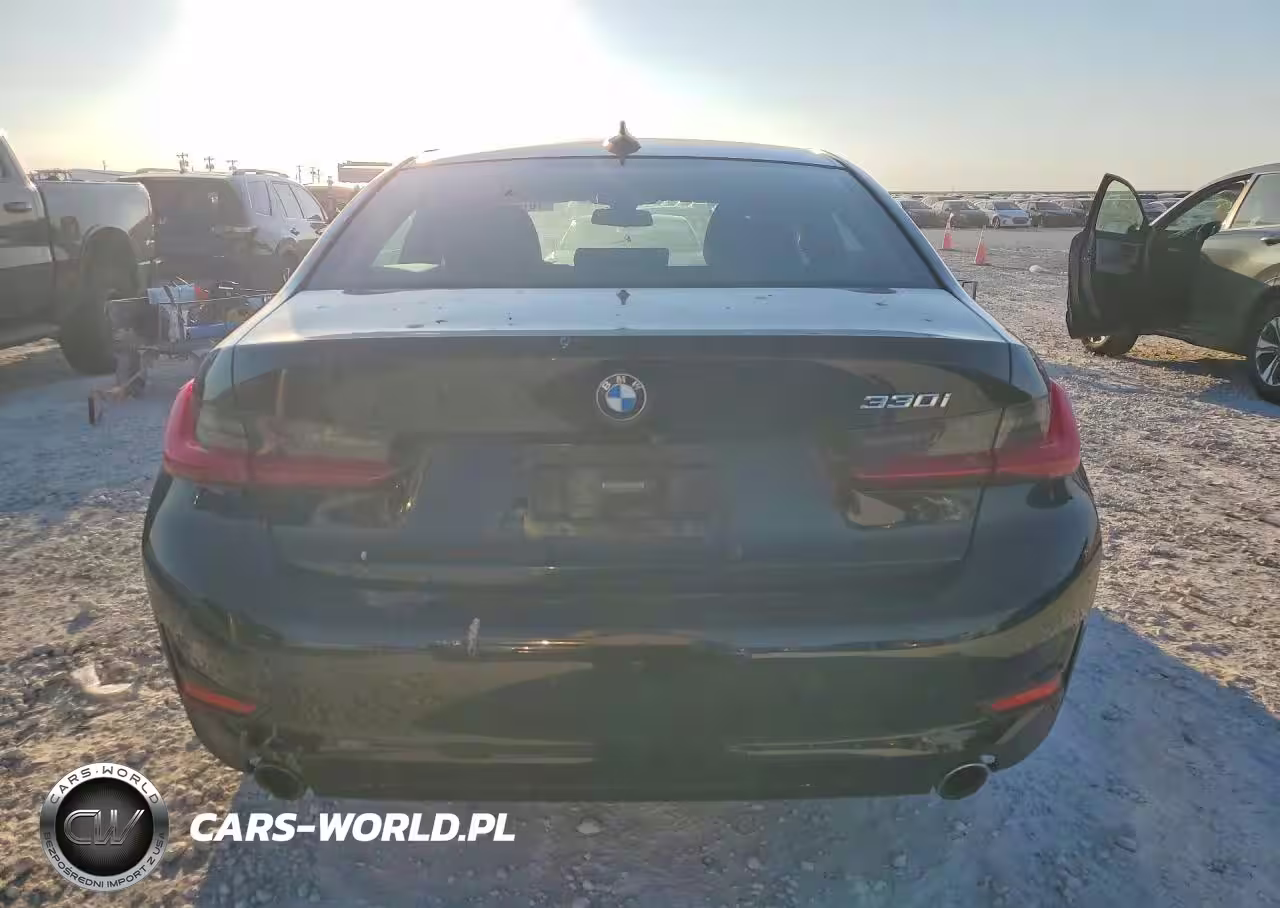 2019 BMW Motorrad 330I VIN:3MW5R1J57K8B02025 - 6
