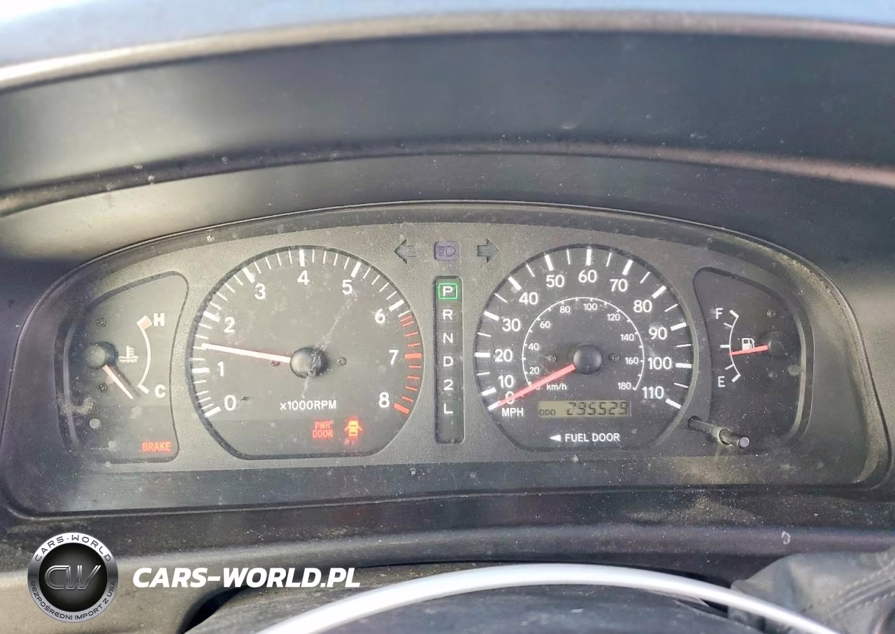 2000 Toyota Sienna Le VIN:4T3ZF13C2YU198170 - 9