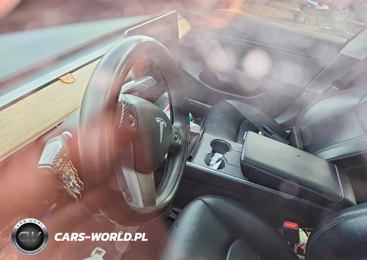 2020 Tesla Model 3 VIN:5YJ3E1EB8LF600768 - 9