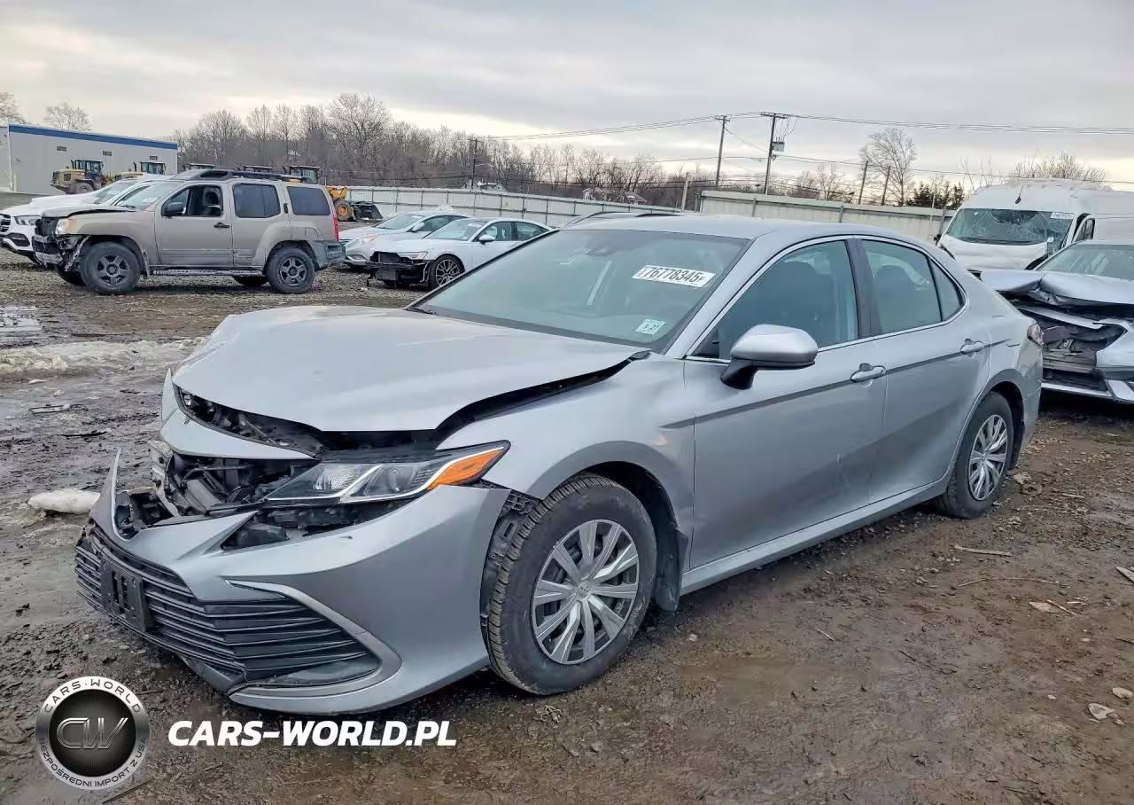 2022 Toyota Camry Le