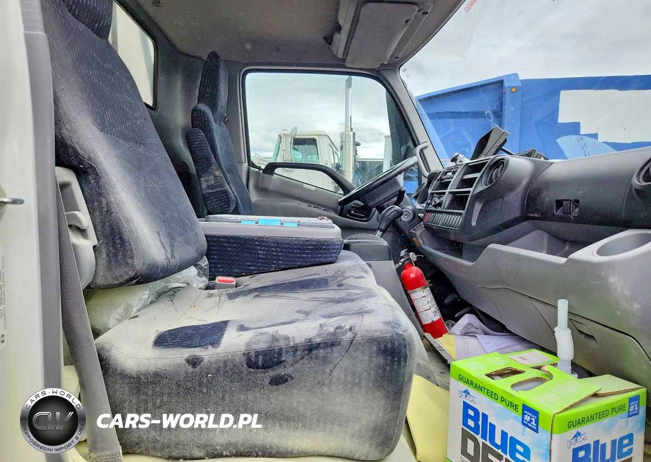 2019 Hino 195 Refrigerated Box Truck VIN:JHHRDM2H3KK006272 - 5