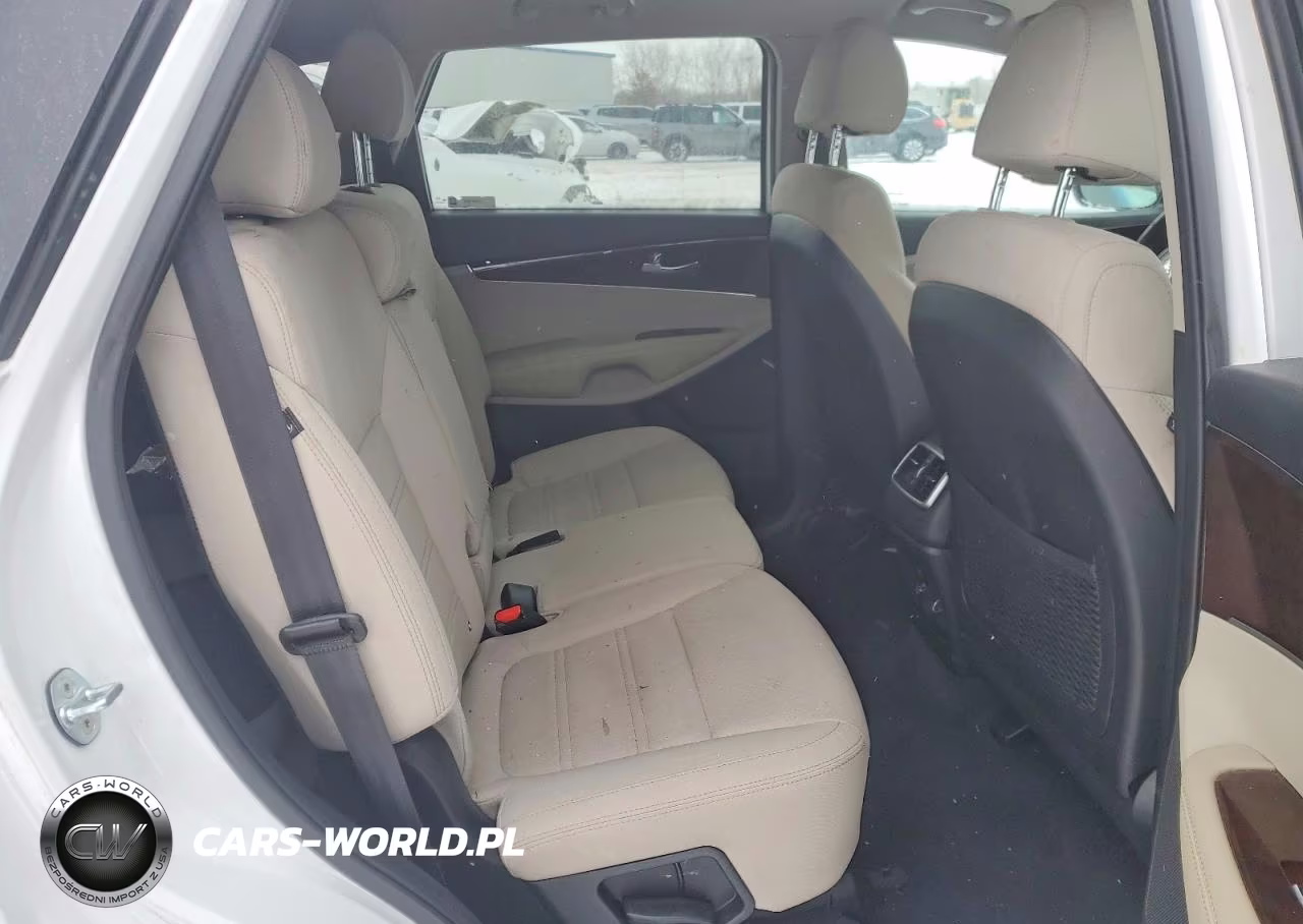 2018 Kia Sorento Lx VIN:5XYPGDA36JG393945 - 11