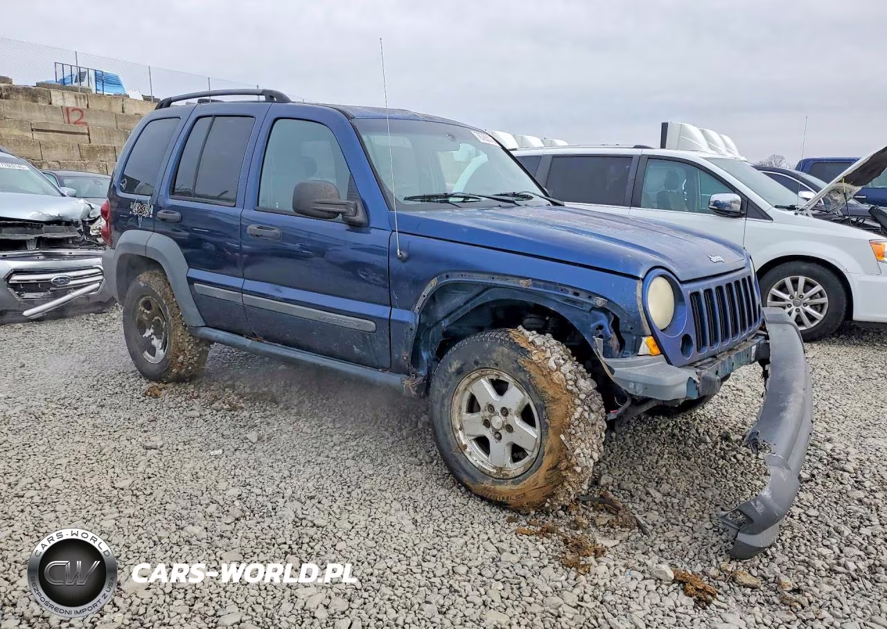 2005 Jeep Liberty Sport VIN:1J4GL48K35W683362 - 4