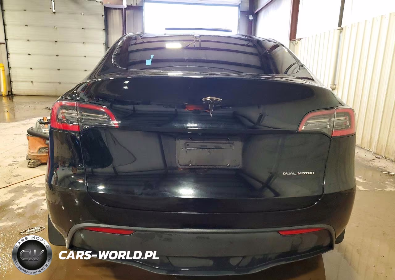 2021 Tesla Model Y VIN:5YJYGDEE0MF076562 - 6