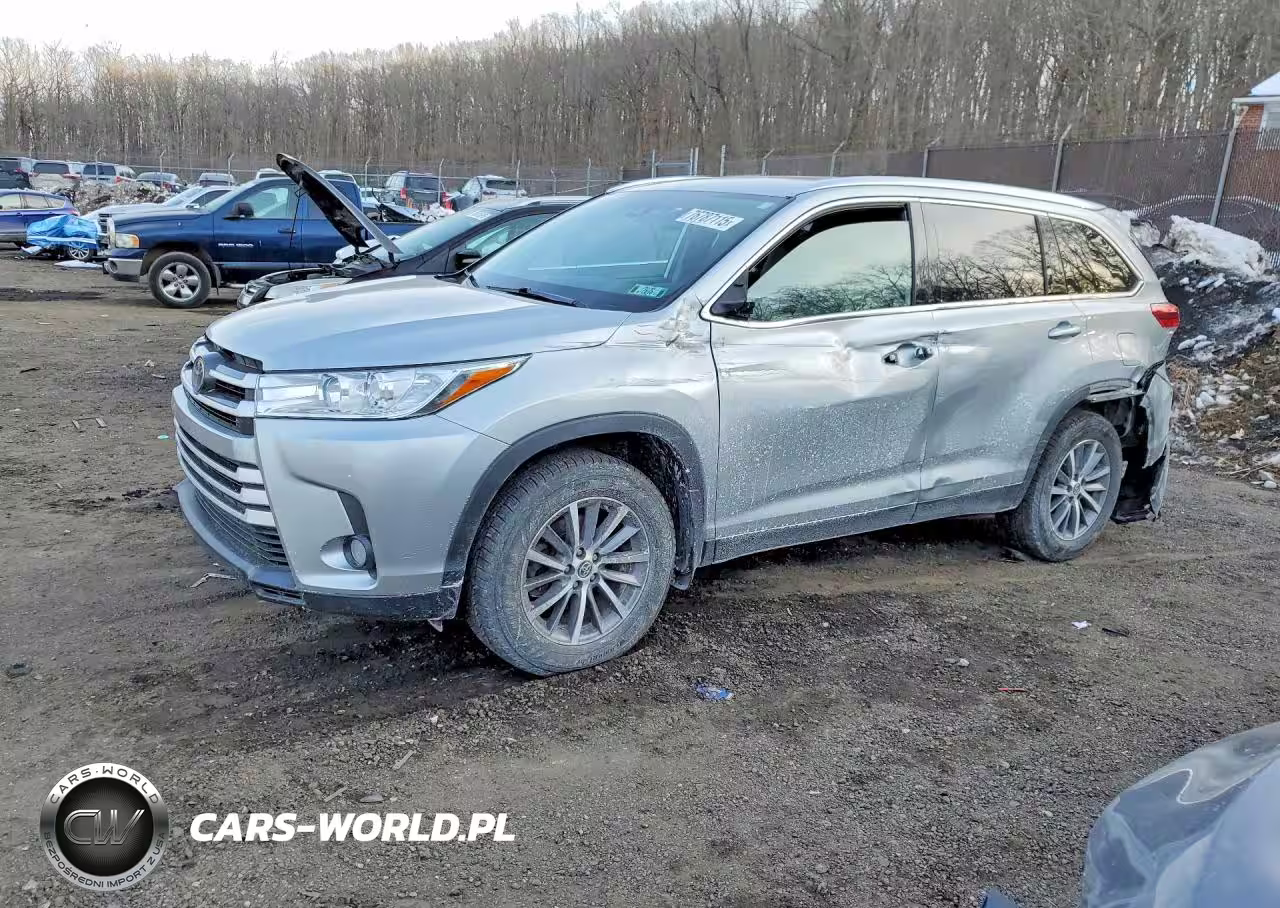 2019 Toyota Highlander Se