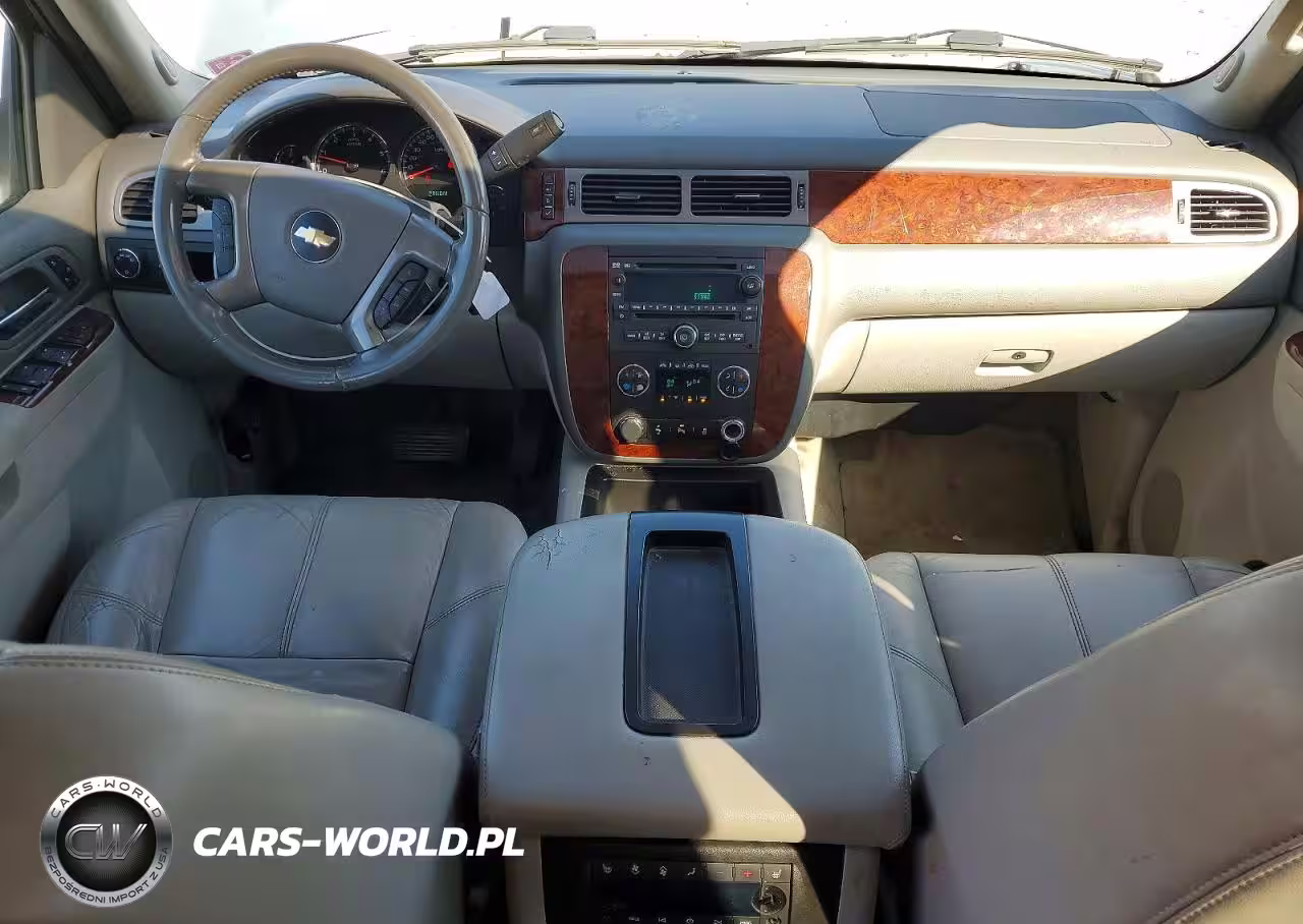 2014 Chevrolet Suburban C1500 Lt VIN:1GNSCJE0XER192326 - 8