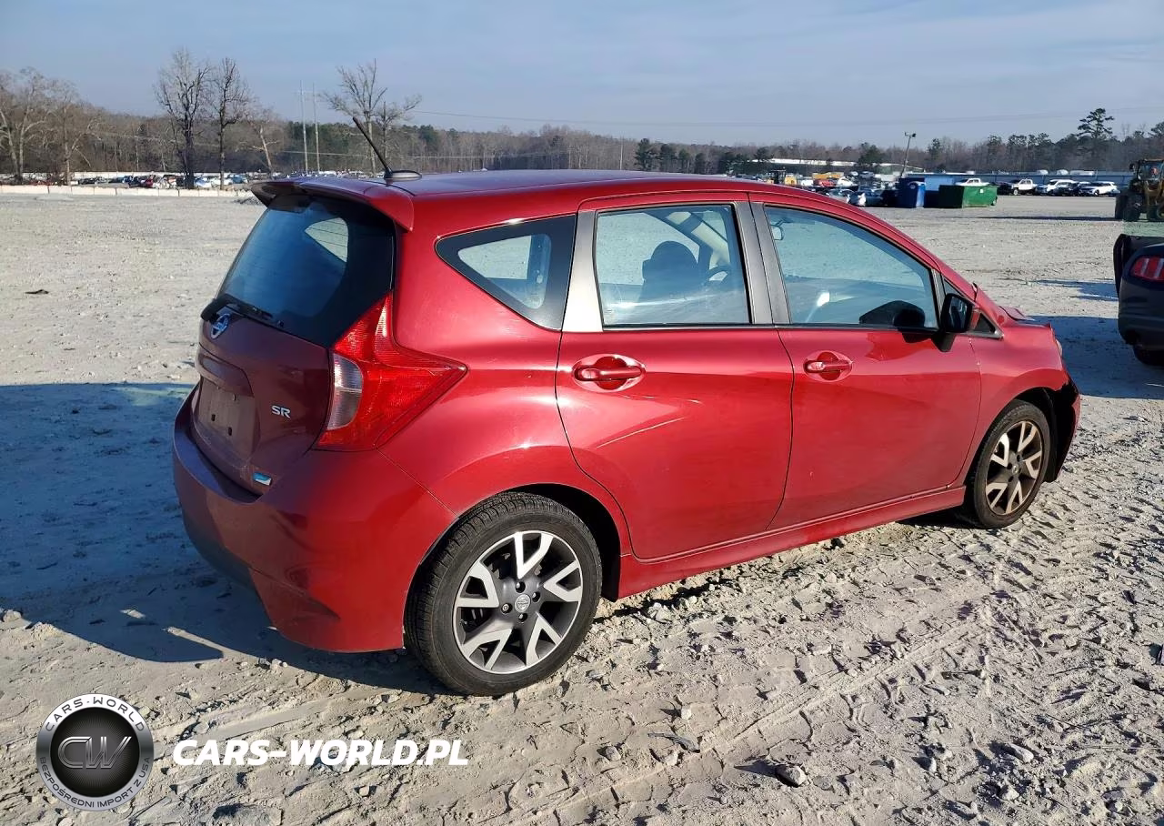 2015 Nissan Versa Note S VIN:3N1CE2CP4FL440496 - 3