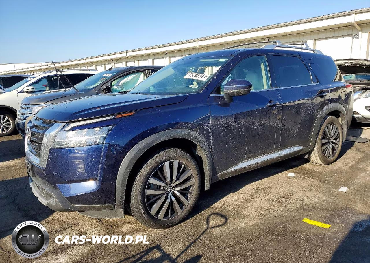 2022 Nissan Pathfinder Platinum