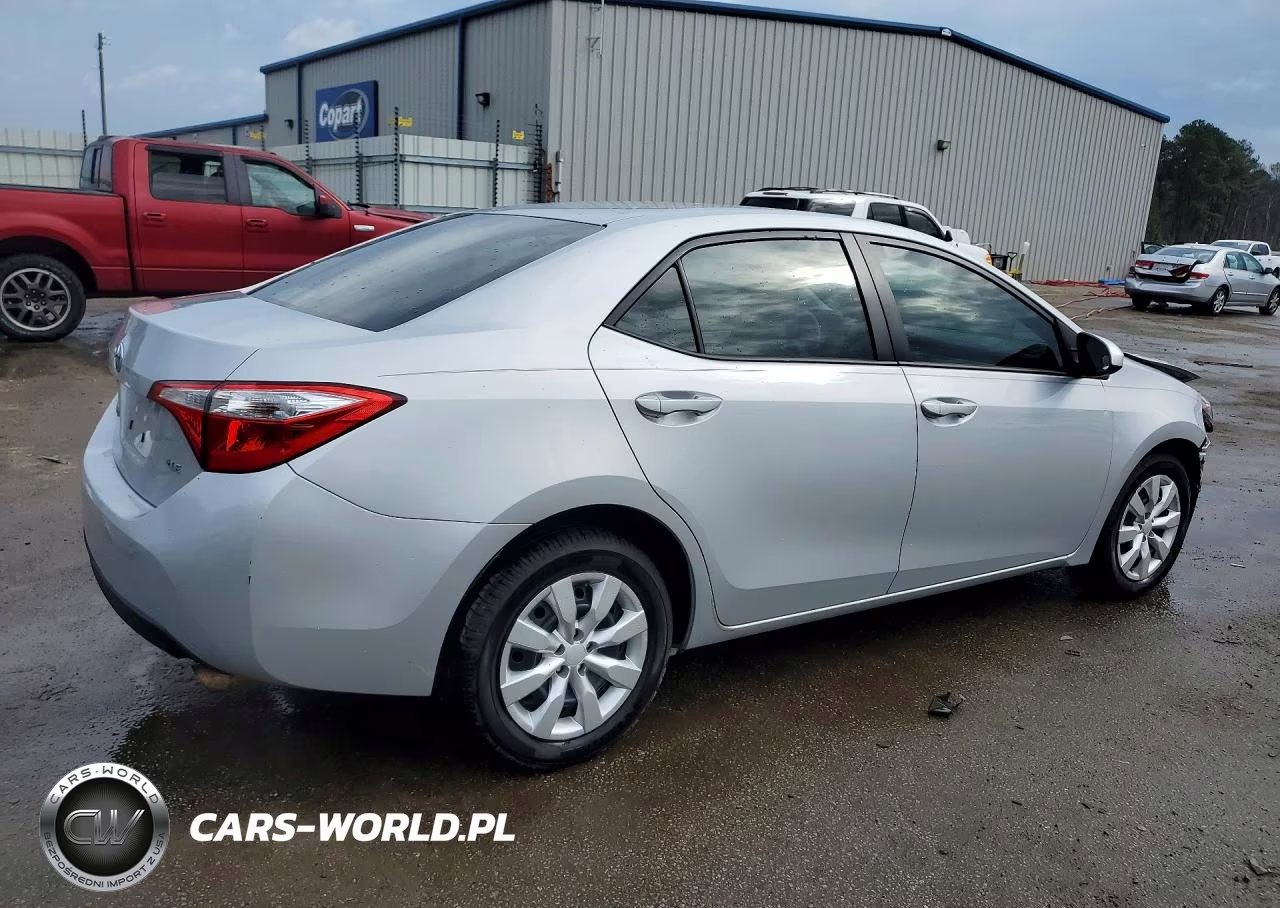 2014 Toyota Corolla Le VIN:2T1BURHE8EC152767 - 3