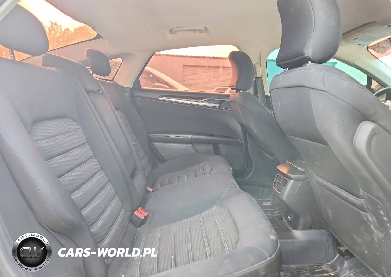 2016 Ford Fusion Se VIN:3FA6P0H74GR301930 - 10