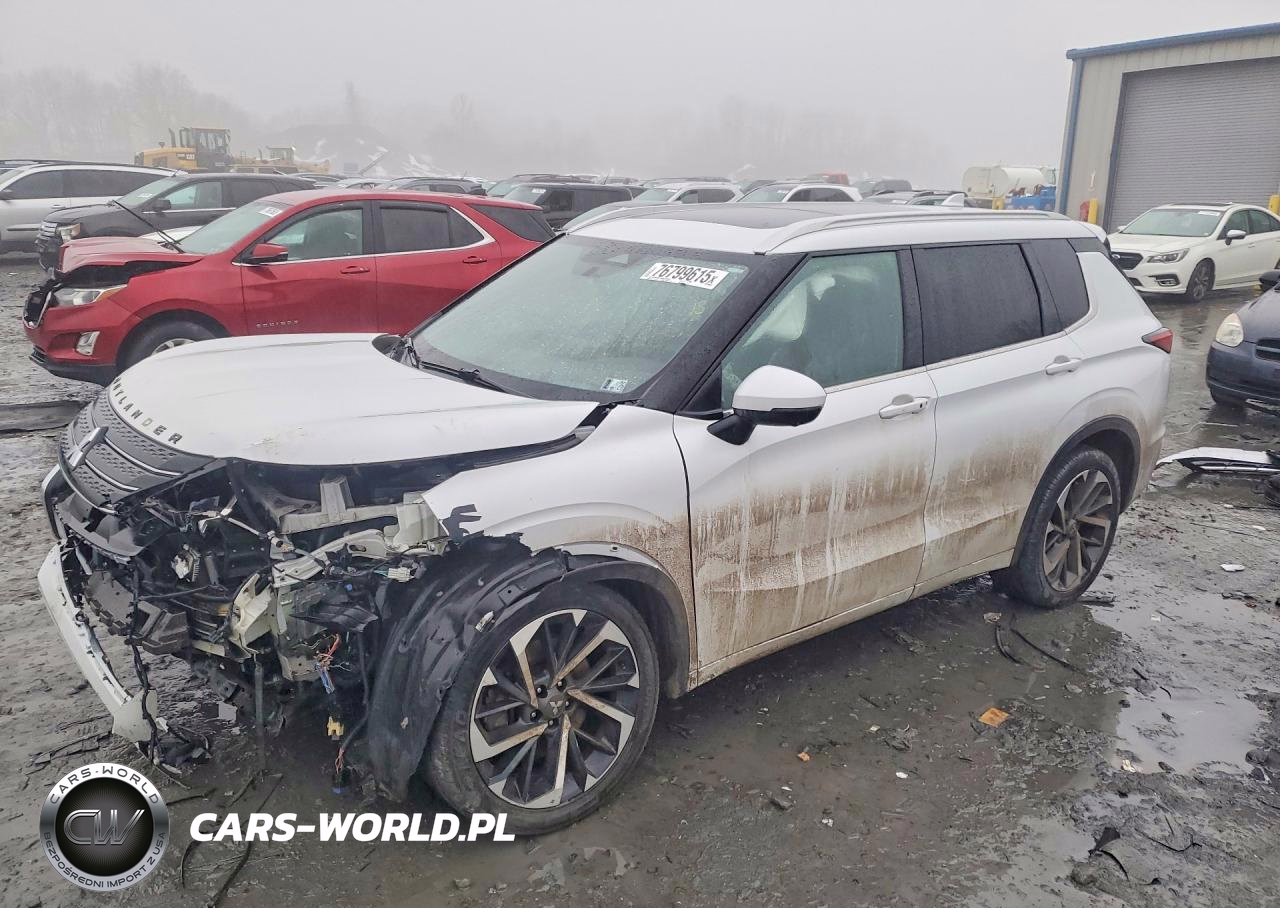 2022 Mitsubishi Outlander Sel