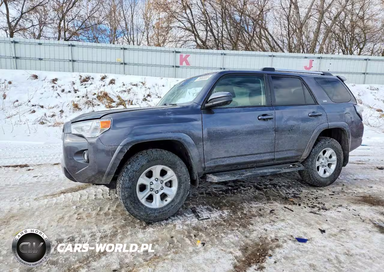 2023 Toyota 4Runner Se
