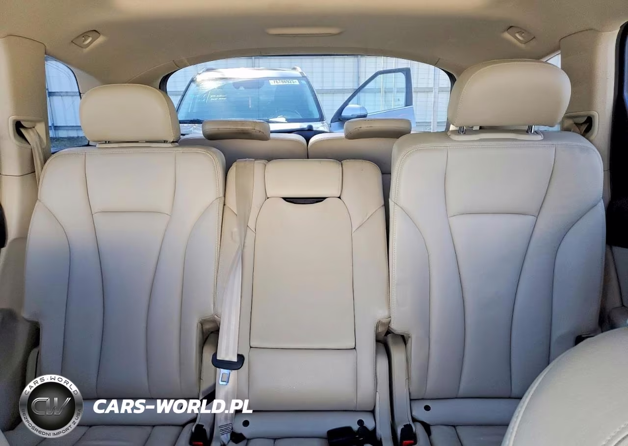 2017 Audi Q7 Premium Plus VIN:WA1LAAF72HD014579 - 10