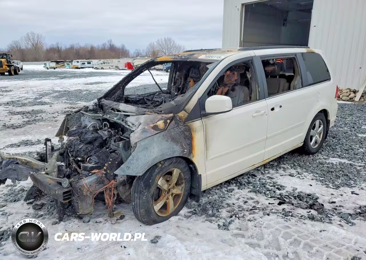 2011 Volkswagen Routan Se