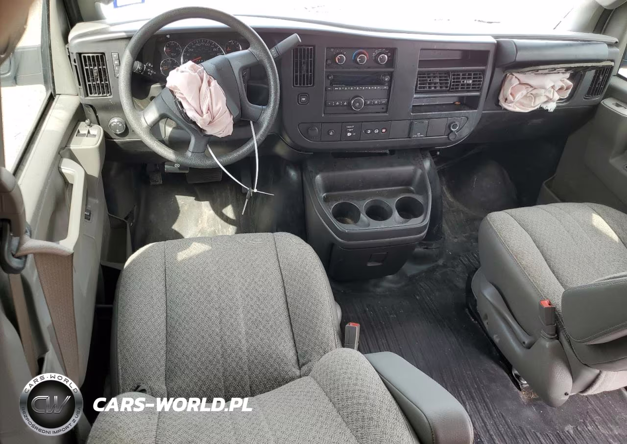 2024 GMC Savana G2500 VIN:1GTW7AFP2R1159853 - 8