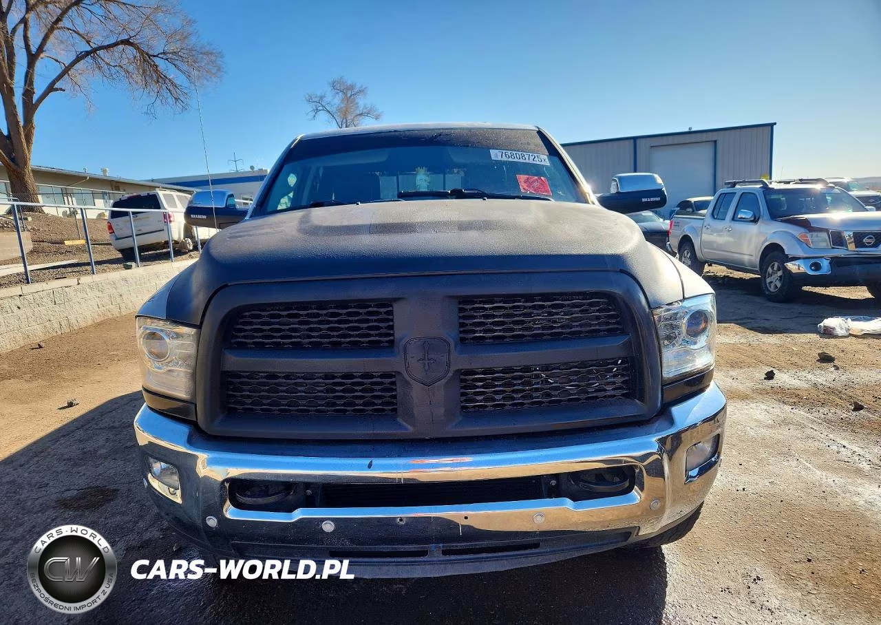 2017 Ram 2500 Laramie VIN:3C6UR5FL8HG755143 - 5