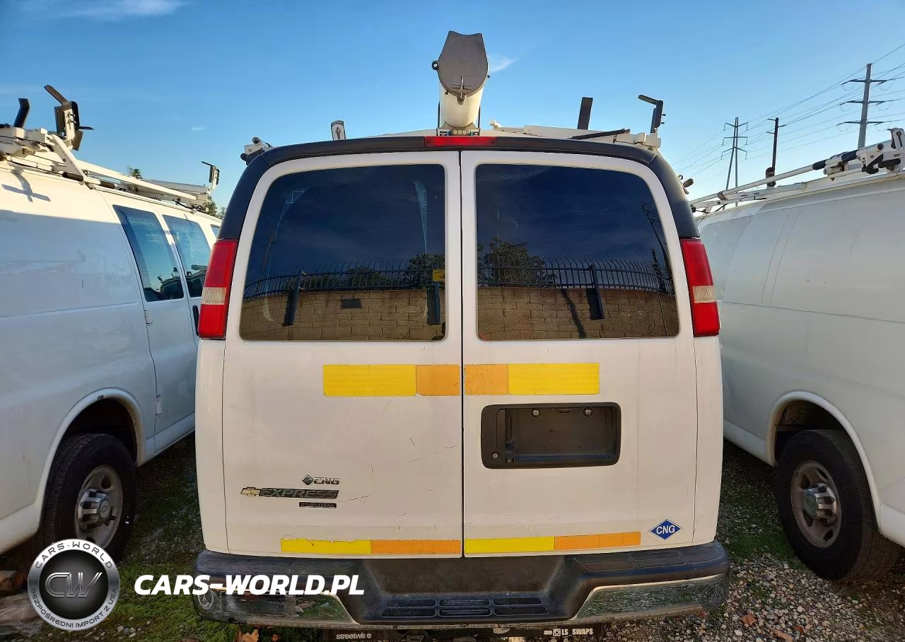 2014 Chevrolet Express 2500 Cargo Utility - Service Van VIN:1GCWGFCB4E1133108 - 6