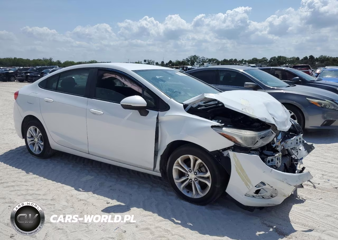 2019 Chevrolet Cruze Ls VIN:1G1BC5SM0K7131574 - 4