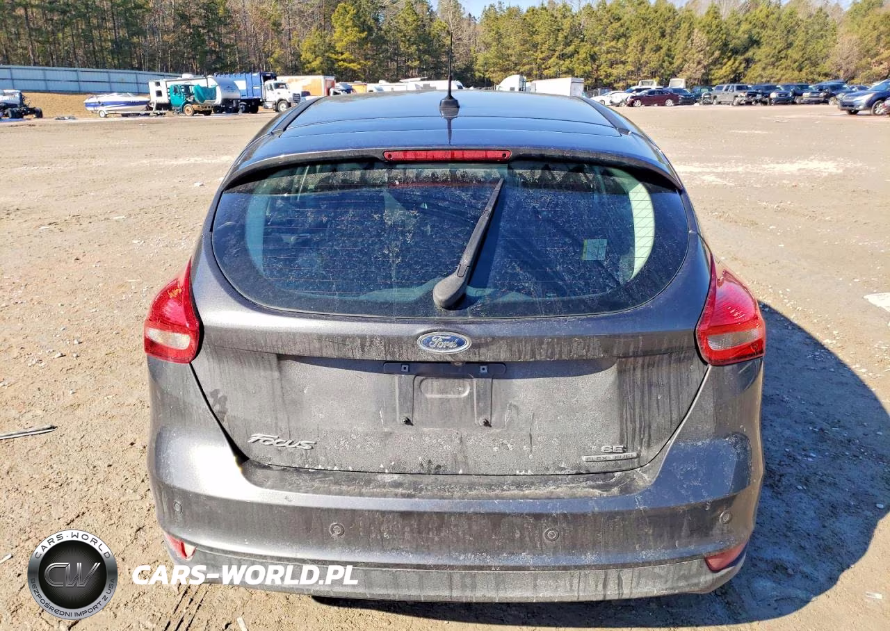 2015 Ford Focus Se VIN:1FADP3K22FL351468 - 6