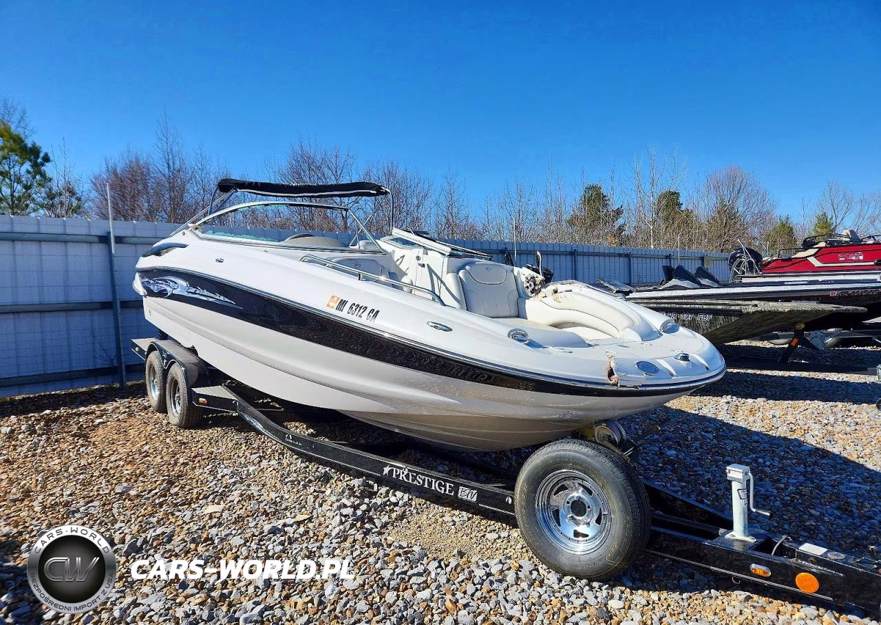 2006 Crownline Boat - Boat