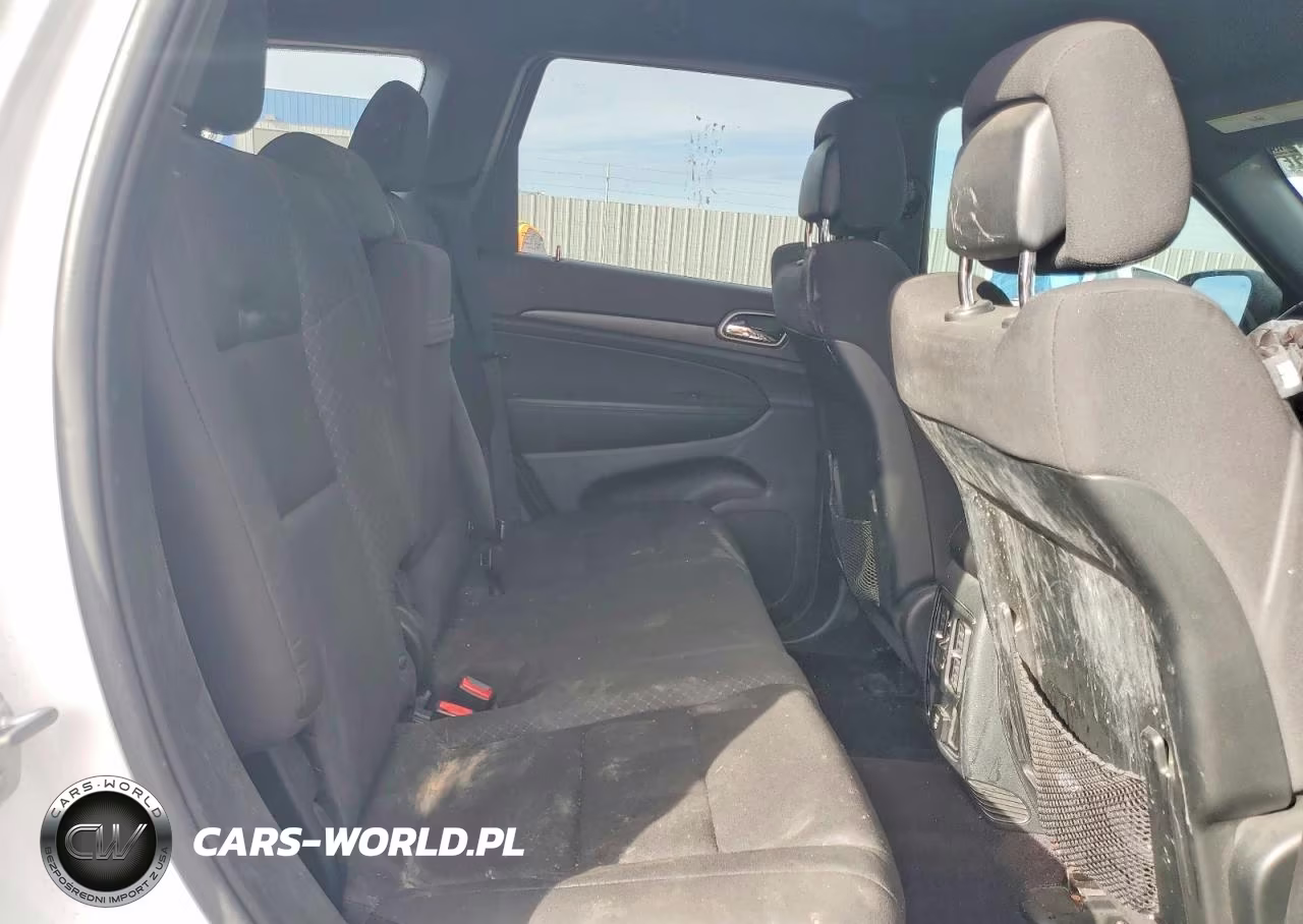 2018 Jeep Grand Cherokee Laredo VIN:1C4RJFAG2JC378517 - 11