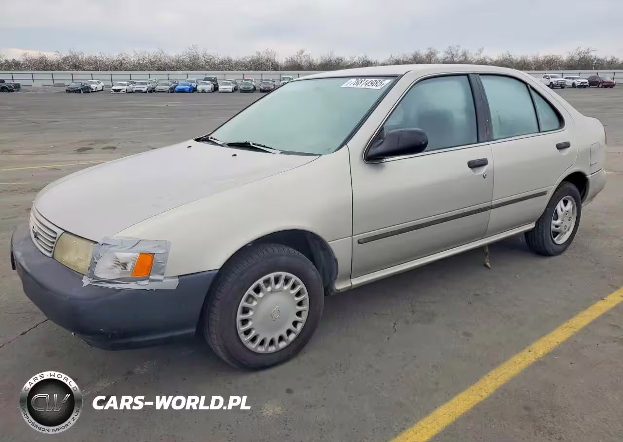 1997 Nissan Sentra Base