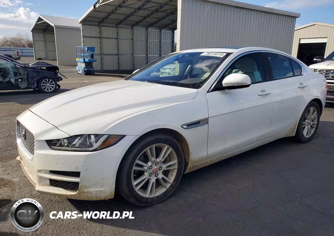 2017 Jaguar Xe Premium