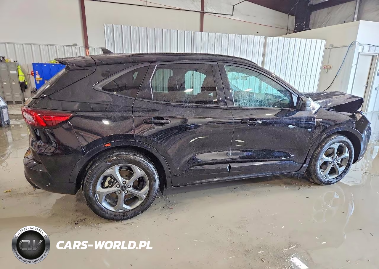 2023 Ford Escape St Line VIN:1FMCU0MN0PUA06130 - 3